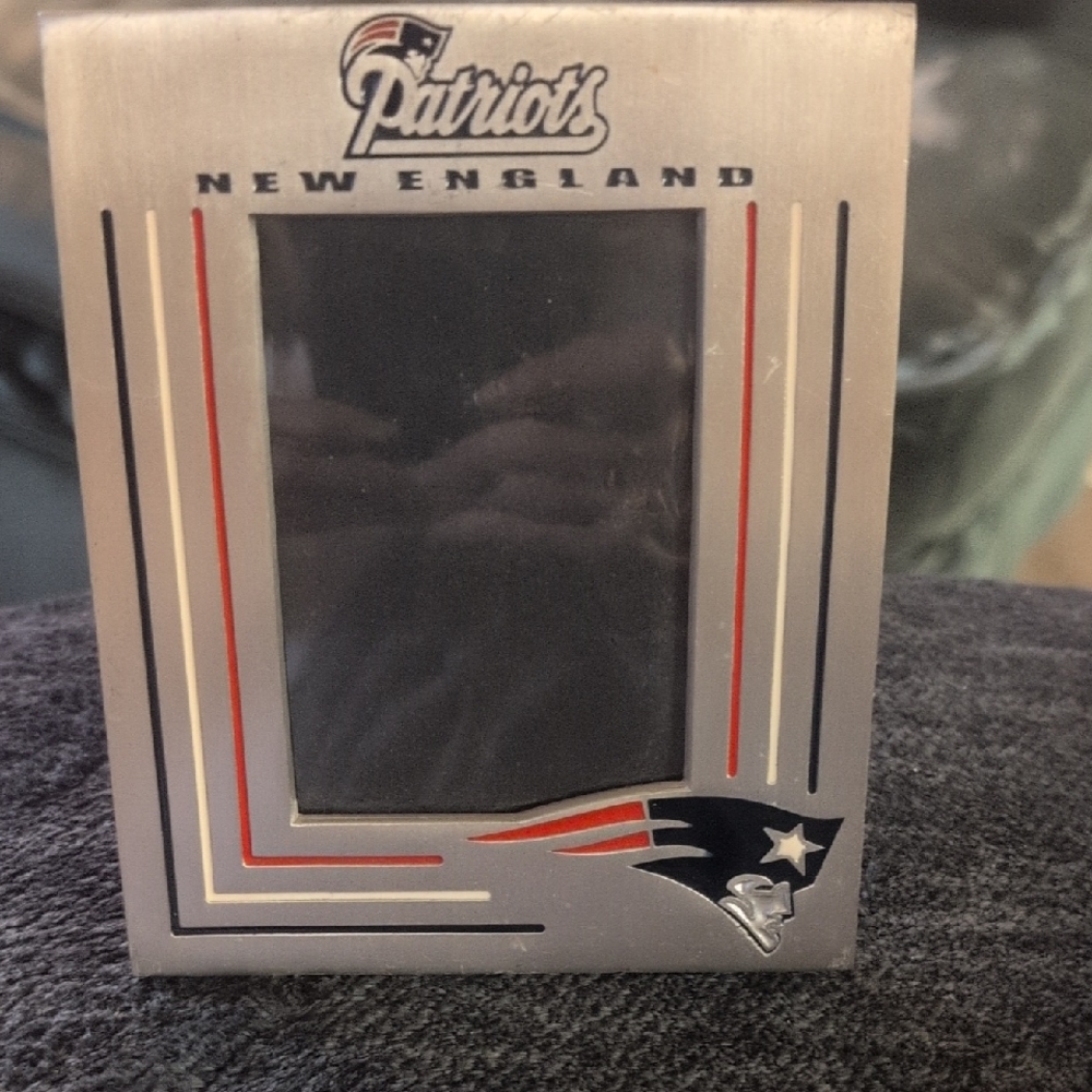 2004 New England Patriots Frame